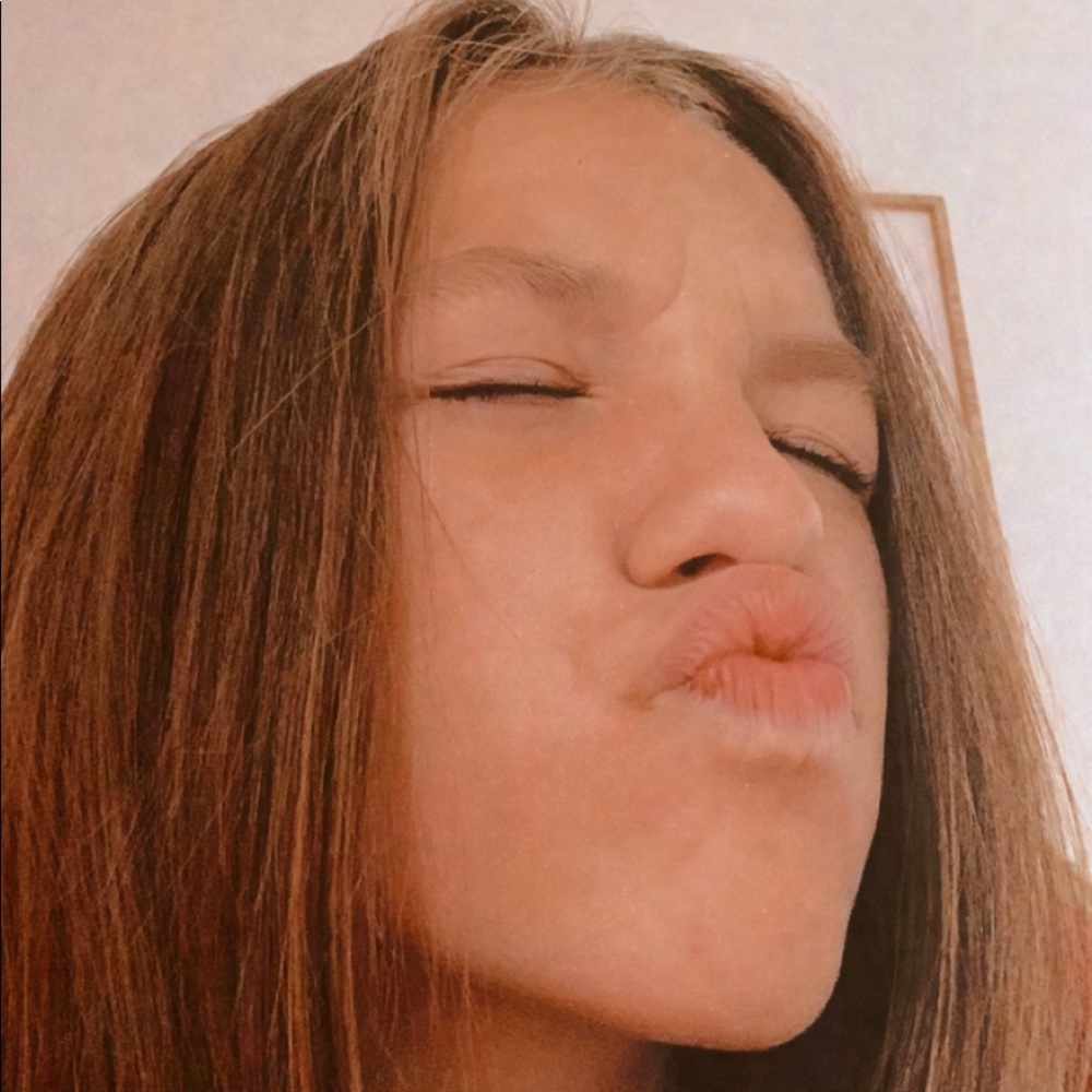 Meet your Posher, Ansley